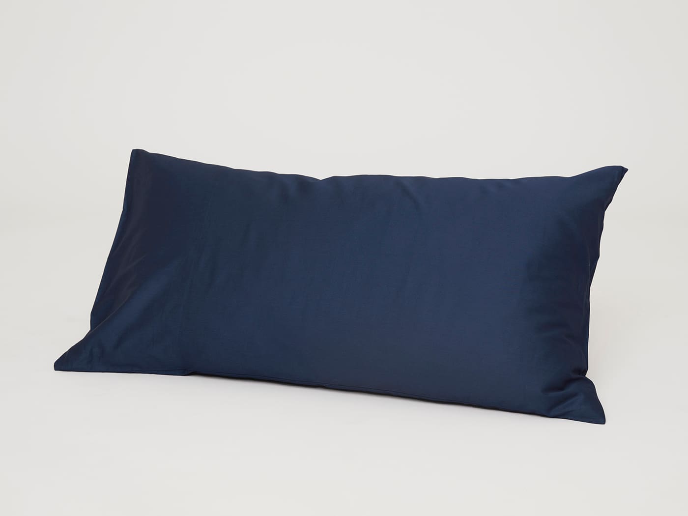 Pillowcase Fond - Midnight Blue - 50x90 cm in the group Bedding / Pillowcases at A L V A (1055)