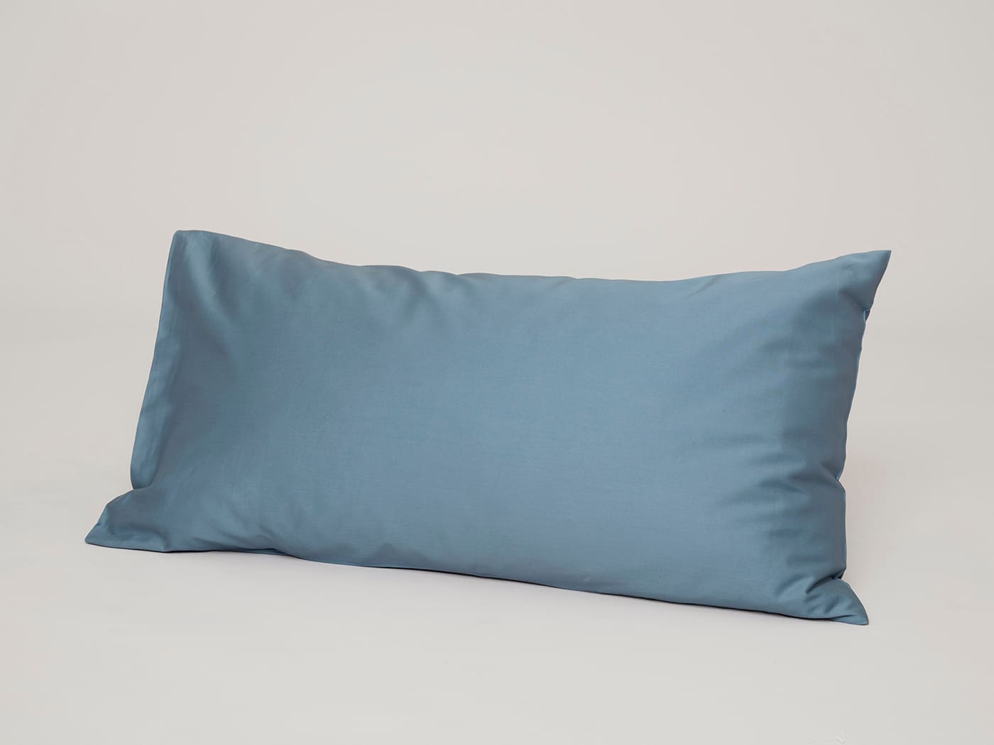 Pillowcase Fond - North Sea Blue - 50x90 cm in the group Bedding / Pillowcases at A L V A (1056)