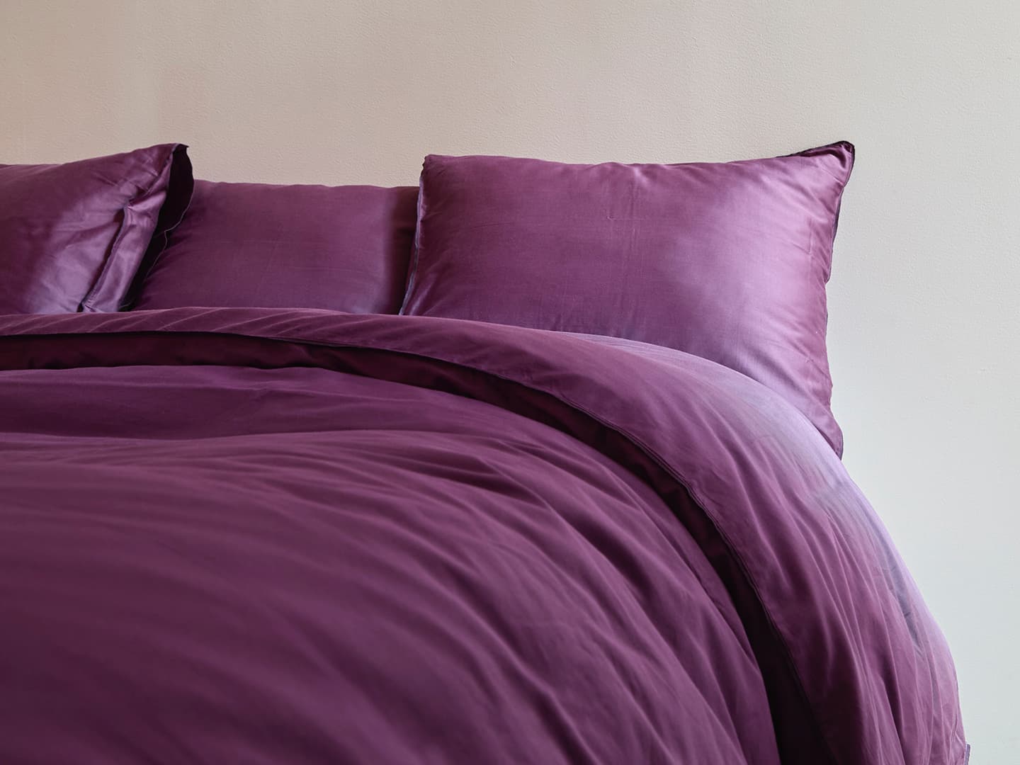 Pillowcase Strimma - Autumn Plum in the group Bedding / Pillowcases at A L V A (1254)