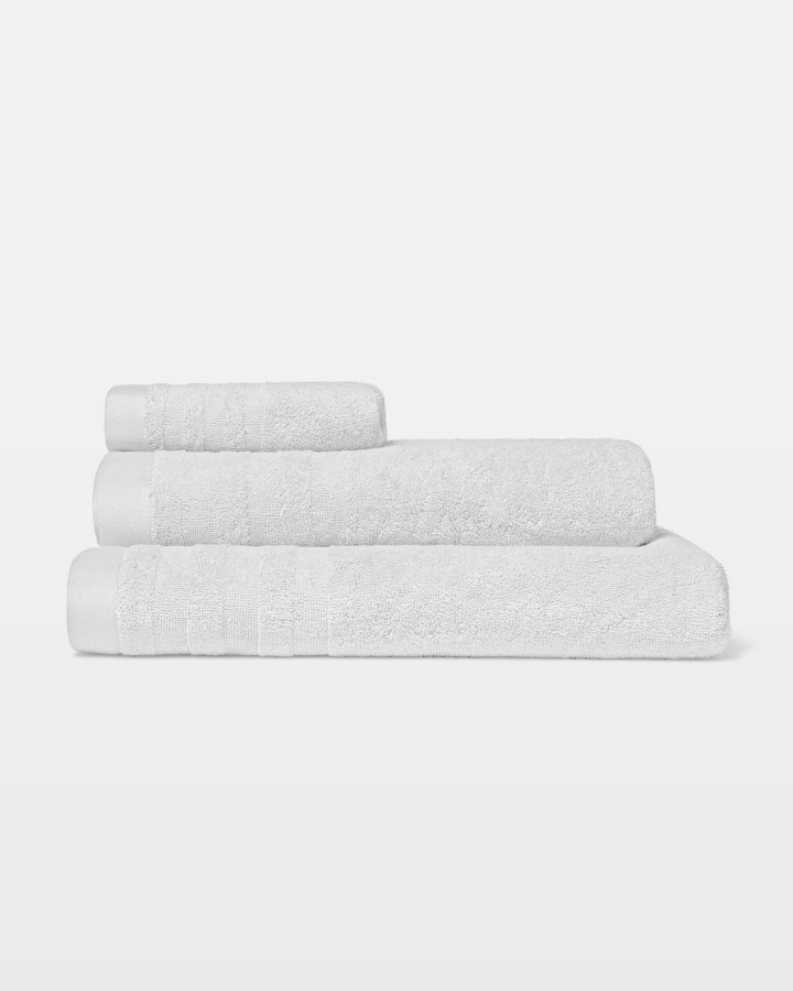 Towel Essens - Cloud White in the group Bath / Towels at A L V A (1212)