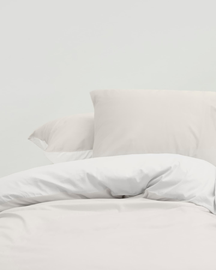Pillowcase Tvenne - Concrete Grey / Cloud White in the group Bedding / Pillowcases at A L V A (1217)
