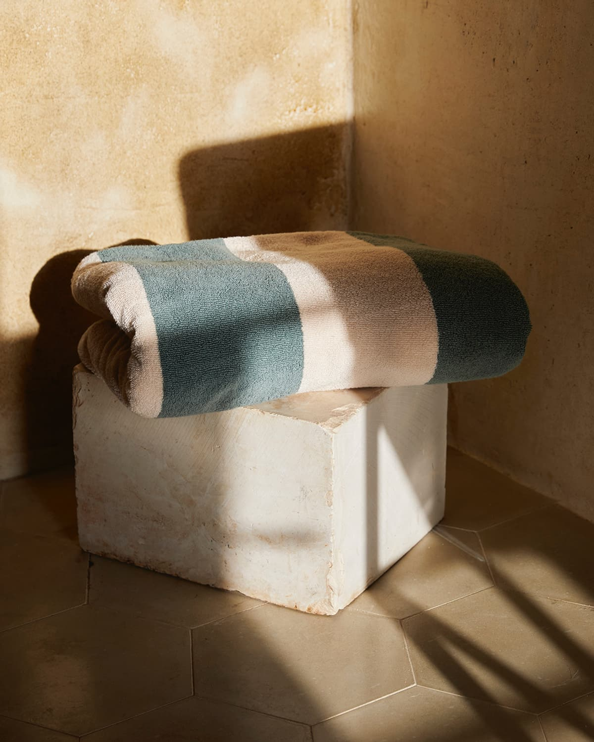 Beach Towel Vinda - Seashell Beige / Washed Bottle Green